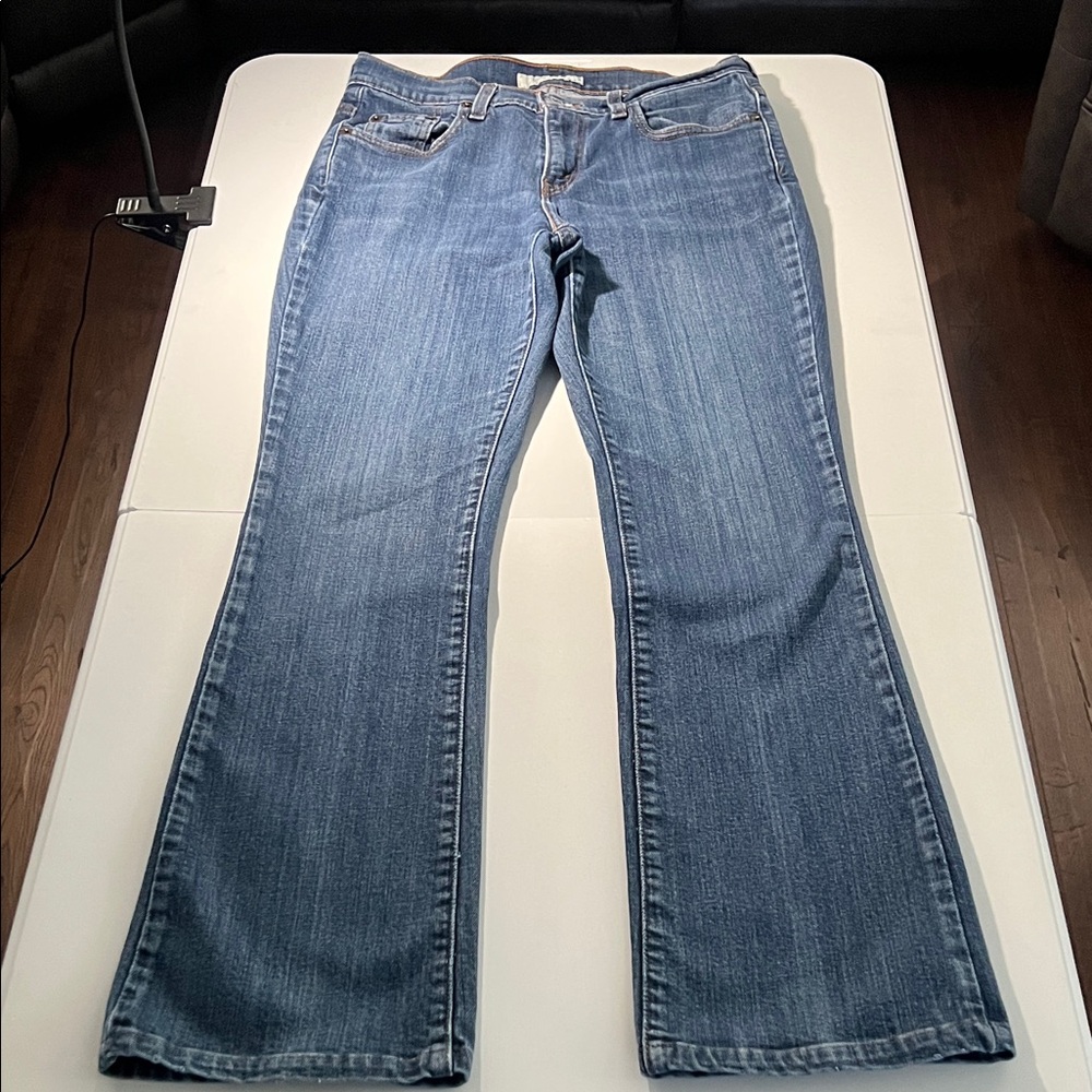 Levi's Women's Boot Cut Jeans in Blue
